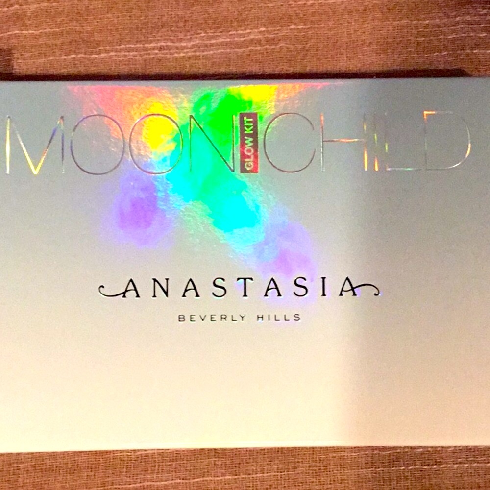 New Moonchild Glow Kit from Anastasia of Beverly Hills - Picture 7 of 7